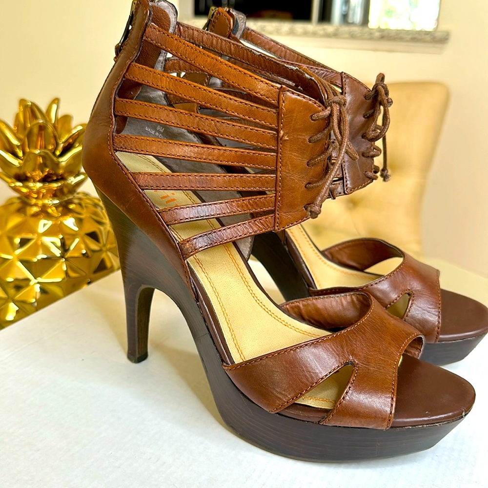 Brown Stacked Levity platform sandals Sz 9